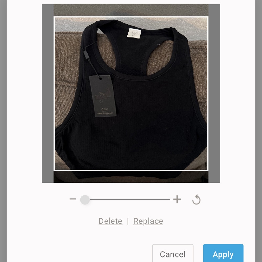 Black sports bra